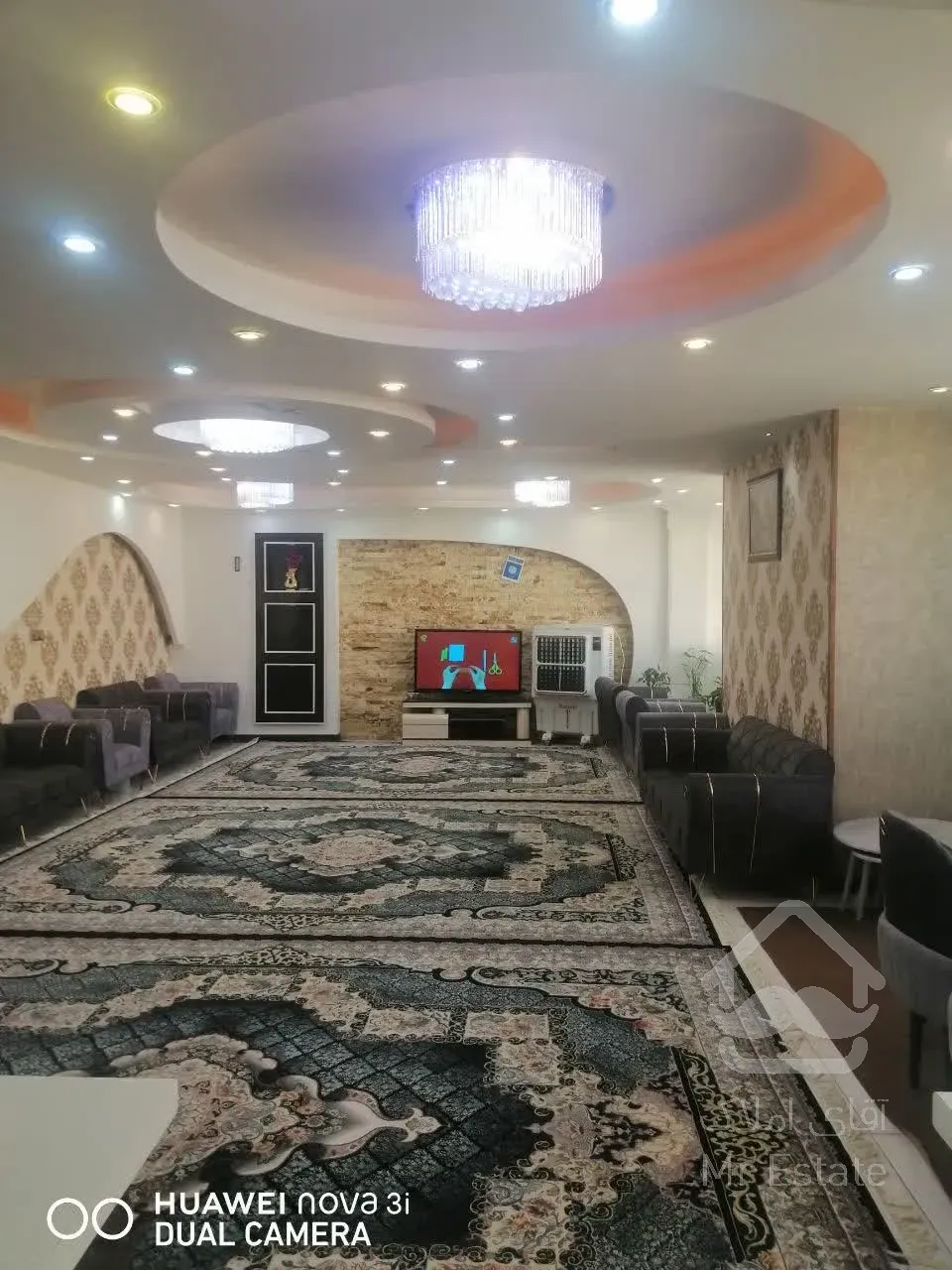 فروش تک واحدی 187 متری سه خواب شهرک ولیعصر