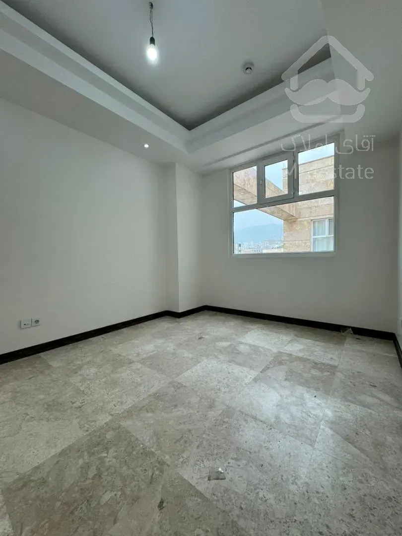 فروش آپارتمان سه خواب در چهارباغ غربی