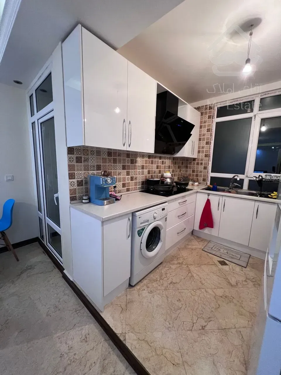 فروش آپارتمان ۶۱ متری فول امکانات در باغ فیض