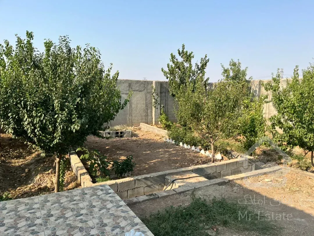 باغچه ۳۰۰ متری خارج بافت بدون انشعابات