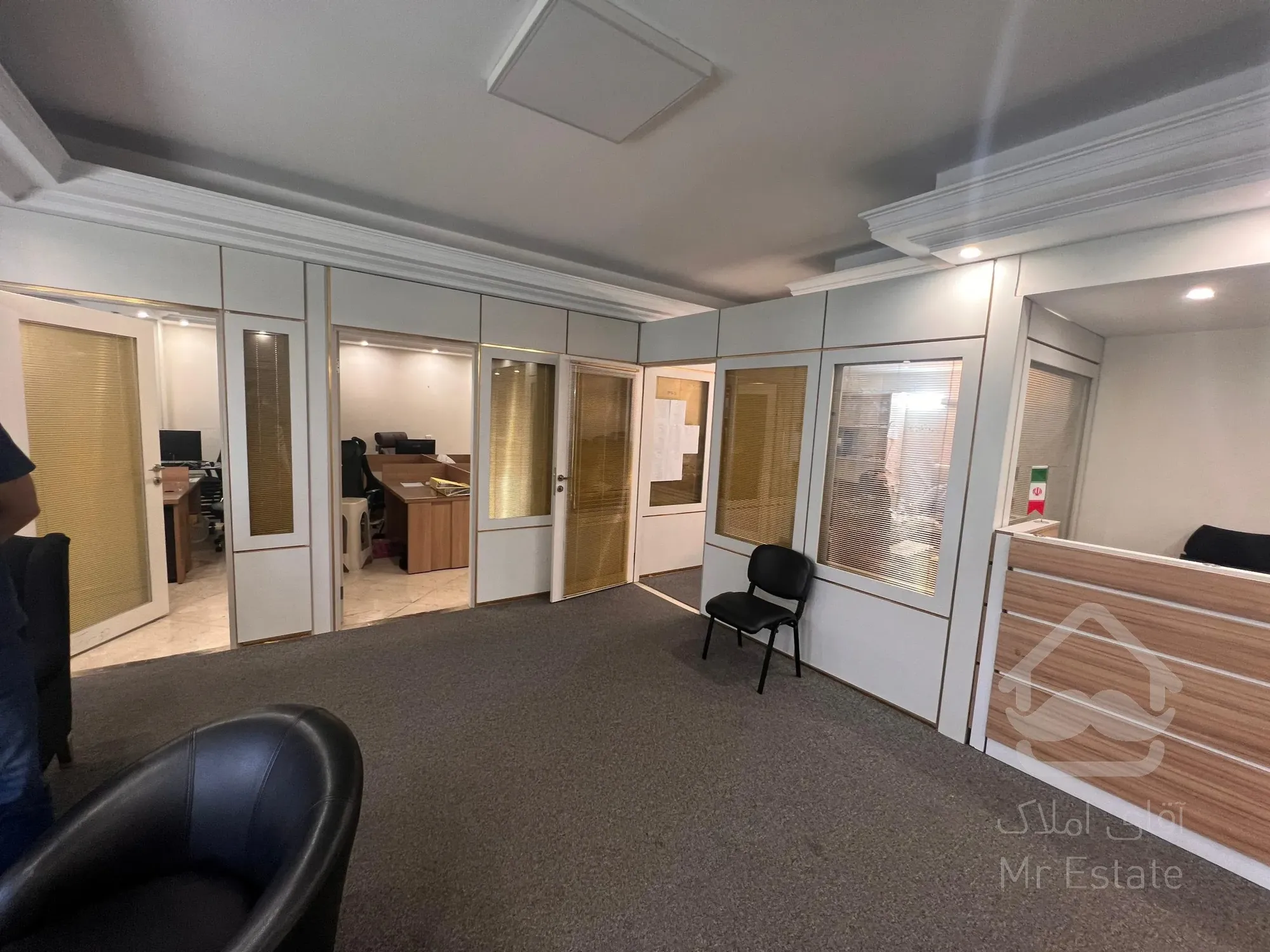 اجاره موقعیت اداری وزرا ۲۰۰متر