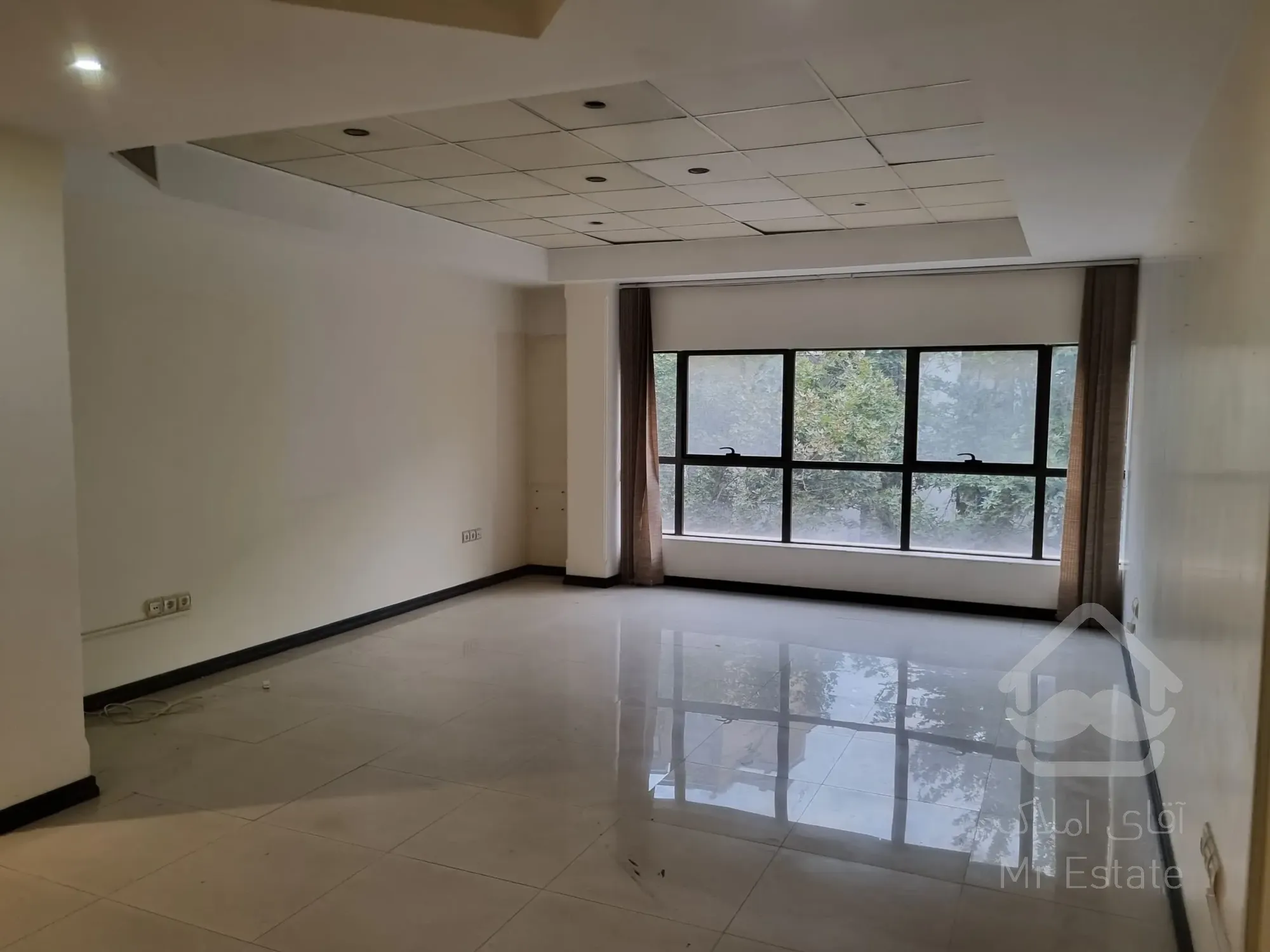 جردن ۱۱۰ متر موقعیت اداری ۲ پارکینگ خوش نقشه