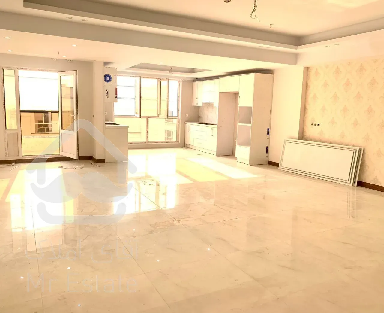 ۱۸۰ متر ویودار / ترکیب نور و نقشه / مستر روم