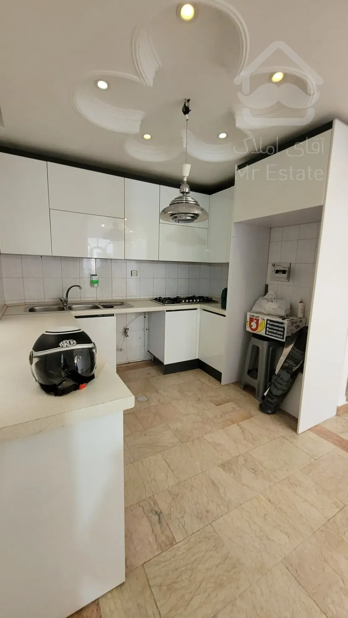 آپارتمان ۸۳متری ۲خوابه سالن پرده خور