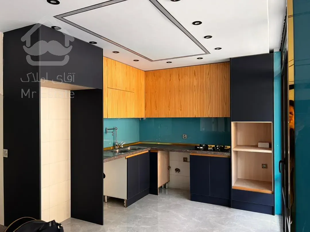 فروش آپارتمان ۱۳۵ متر مجتمع فریهان، پارک هنرمندان