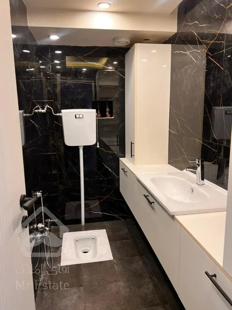 فروش آپارتمان ۱۳۵ متر مجتمع فریهان، پارک هنرمندان