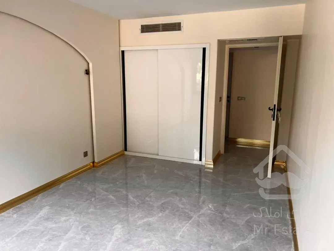 فروش آپارتمان ۱۳۵ متر مجتمع فریهان، پارک هنرمندان