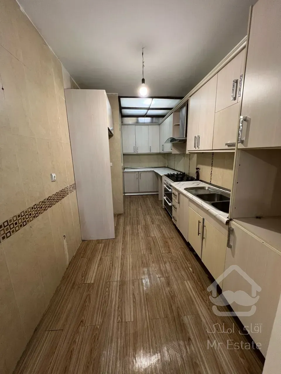 58 متر سندی روی همکف با پارکینگ لوکیشن عالی سازمان برنامه