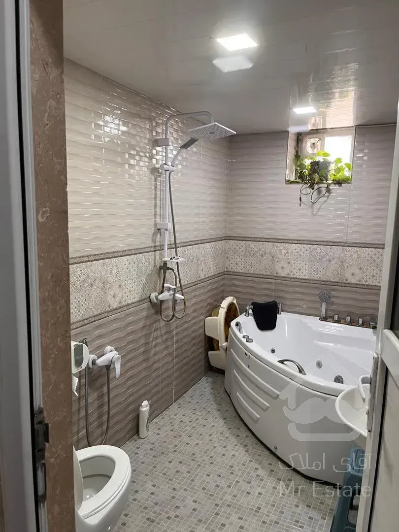 فروش ویلای ۲۵۵ متری در بندرانزلی