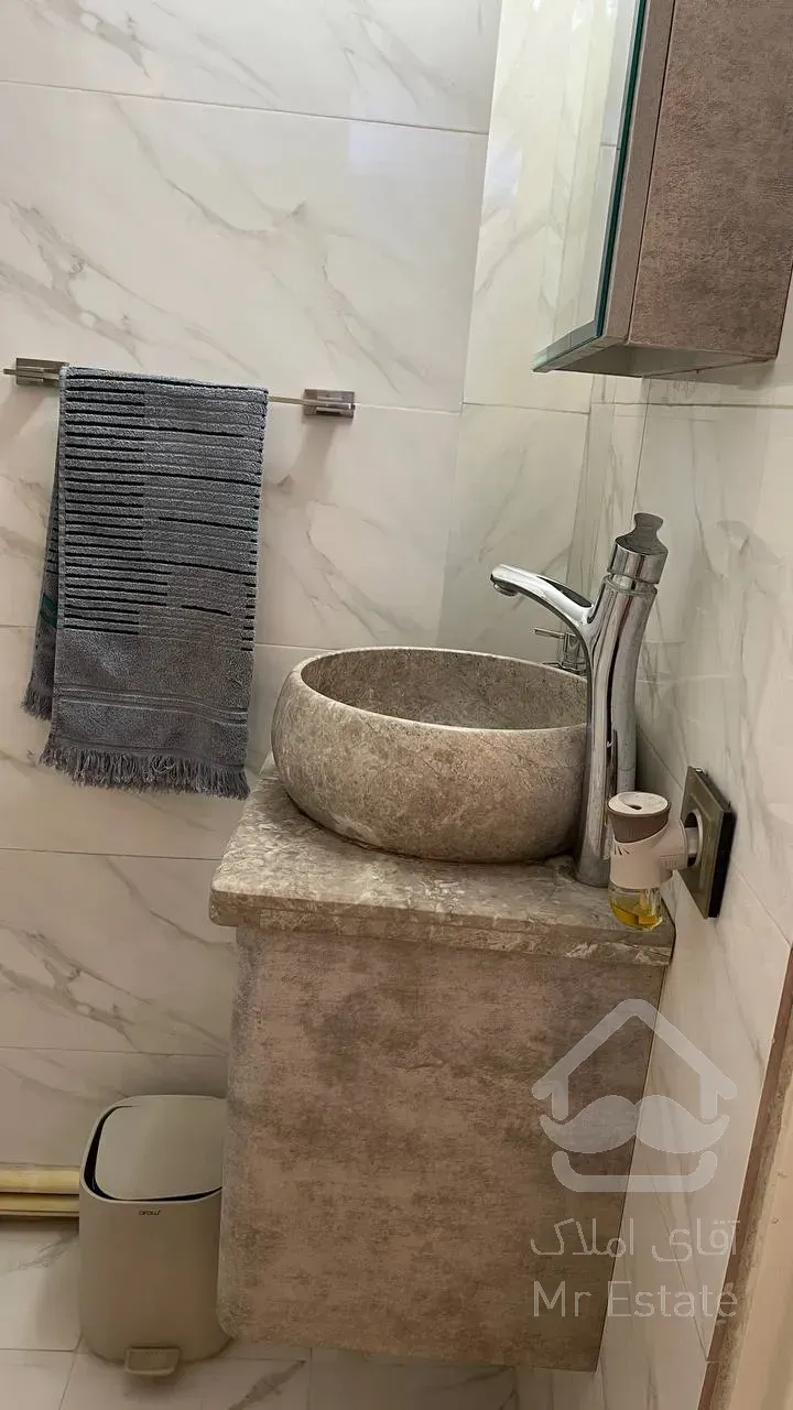 فروش آپارتمان ۵۰ متر پارکینگ دار ، سه راه طالقانی