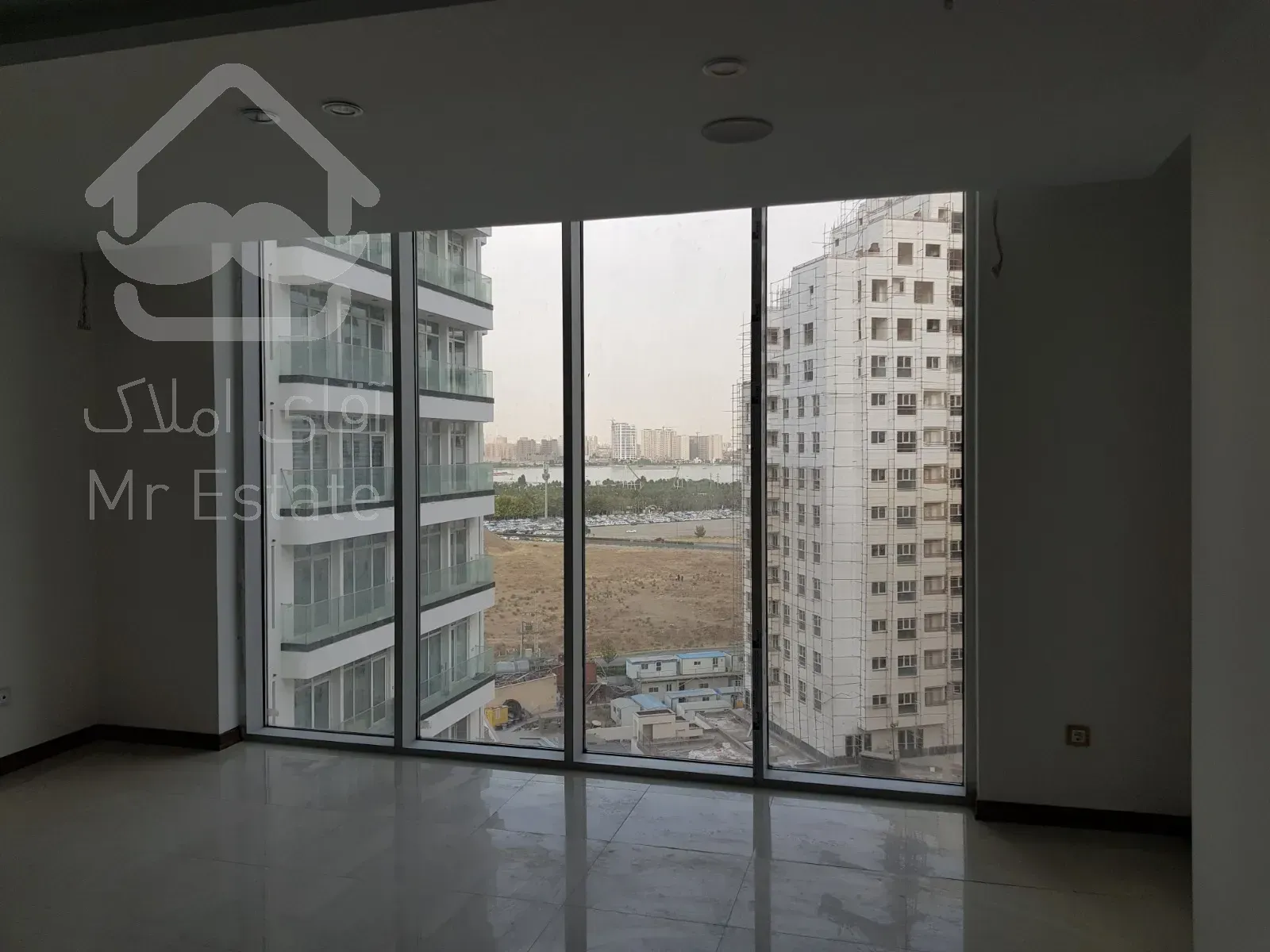 اپارتمان در برج لوکش تریتیوم ۱ ویوی دریاچه