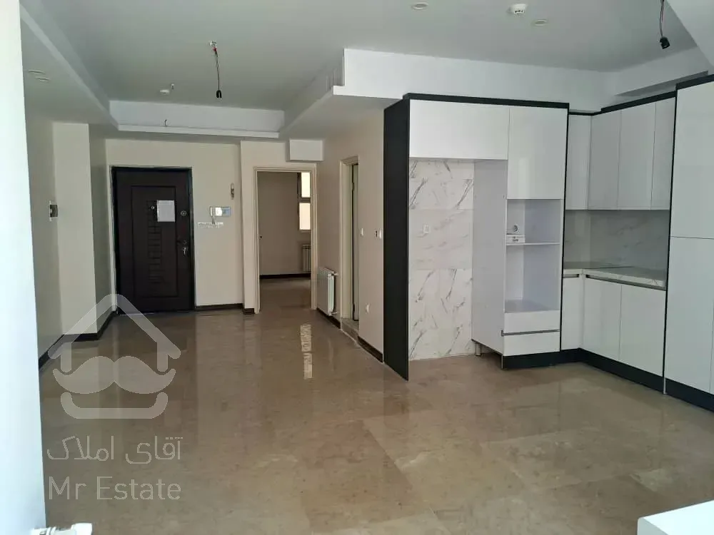 فروش اپارتمان ۸۵ متر زیر قیمت سالن پرده خور نور و نقشه عالی