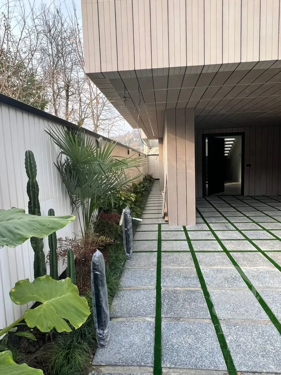 ویلا تریبلکس نما مدرن