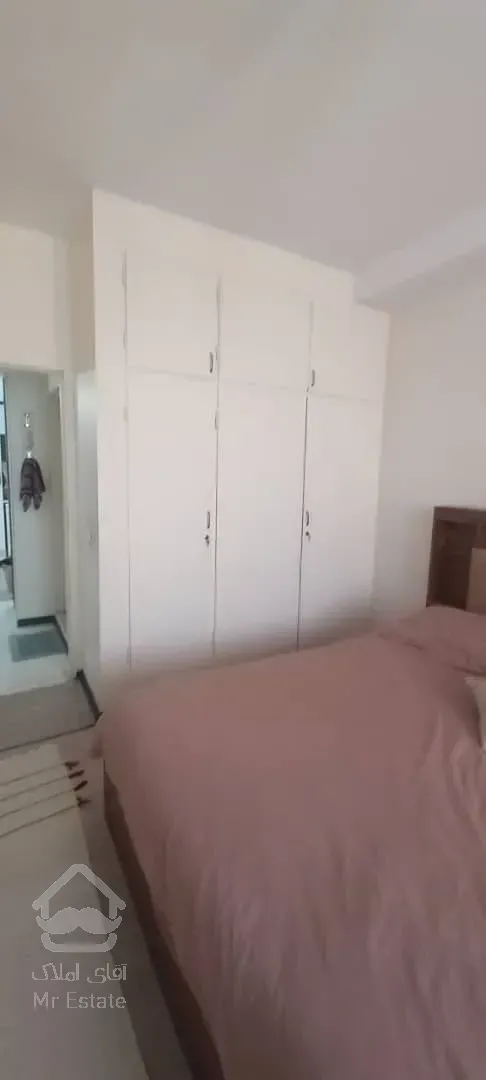 فروش اپارتمان ۸۰ متری وام دارد