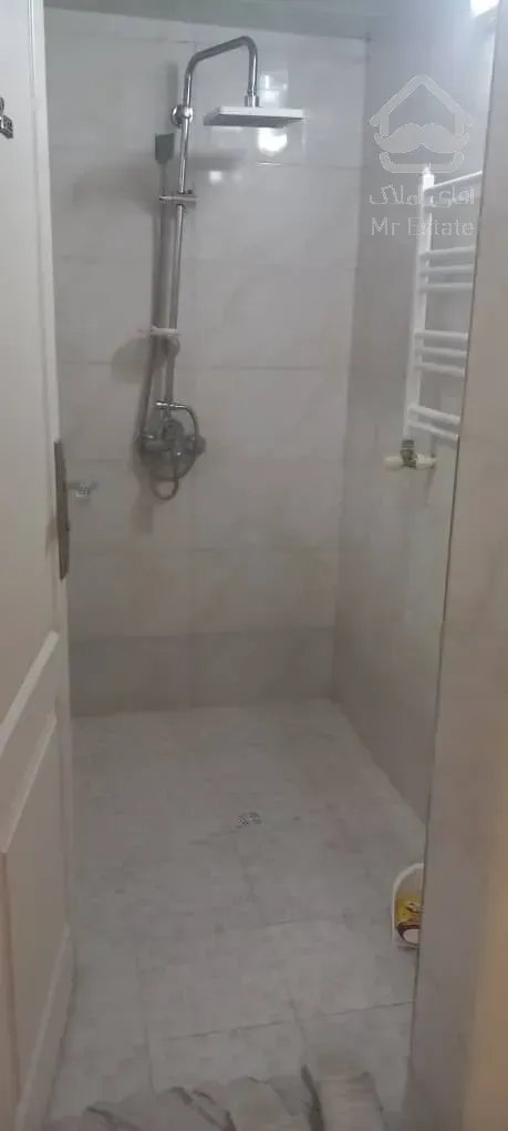 فروش اپارتمان ۸۰ متری وام دارد