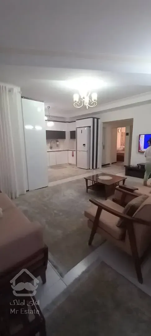 فروش اپارتمان ۸۰ متری وام دارد