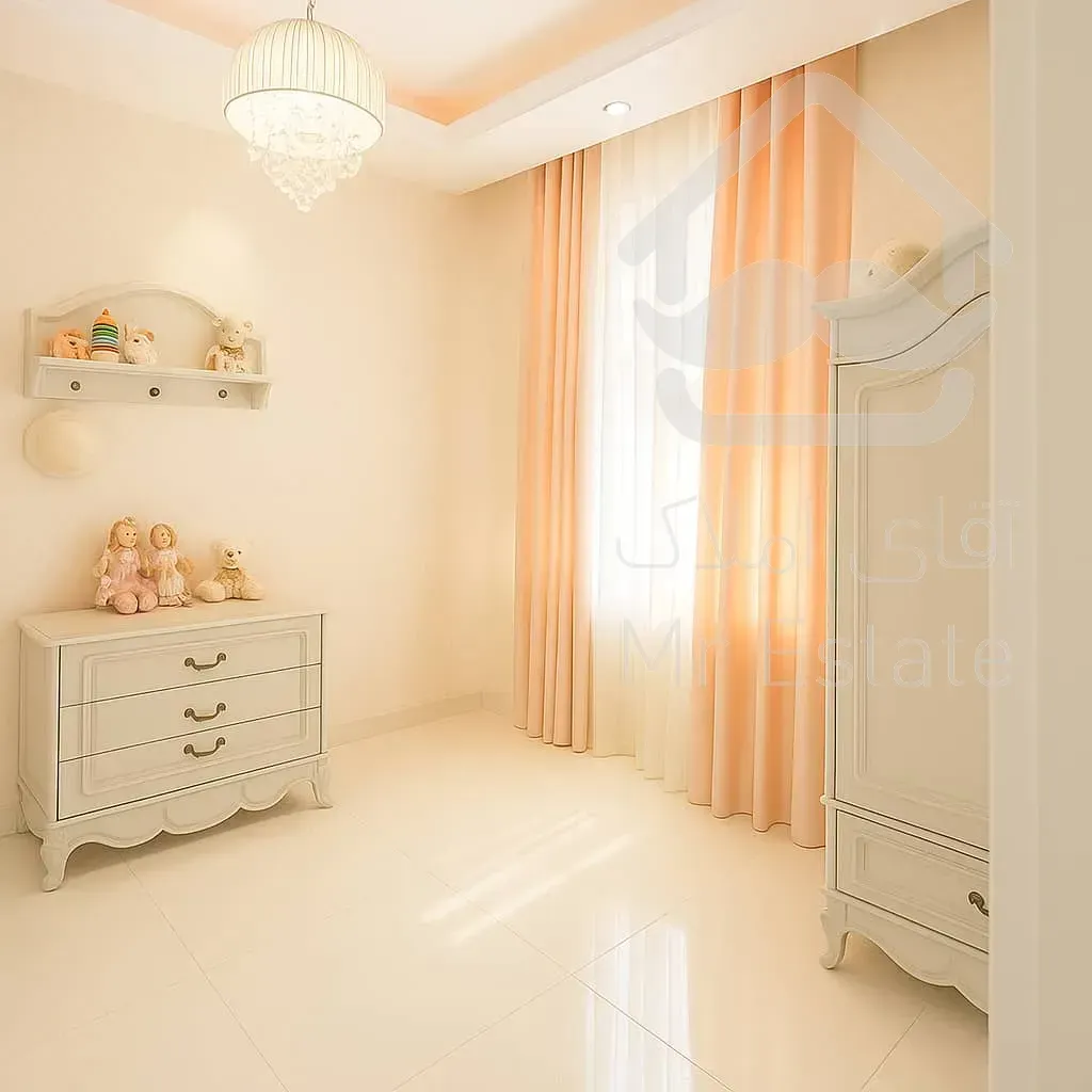 ۹۵متر سالن پرده خور چهارباغ شرقی