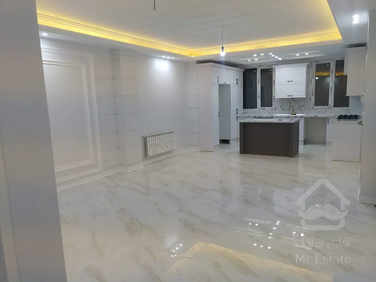 فروش اپارتمان۷۵  متر زیر قیمت سالن پرده خور نور و نقشه عالی