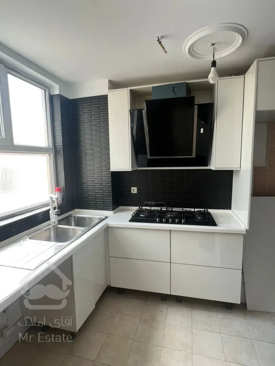 آپارتمان ۸۱ متری شهرک نفت فول امکانات بازسازی شده