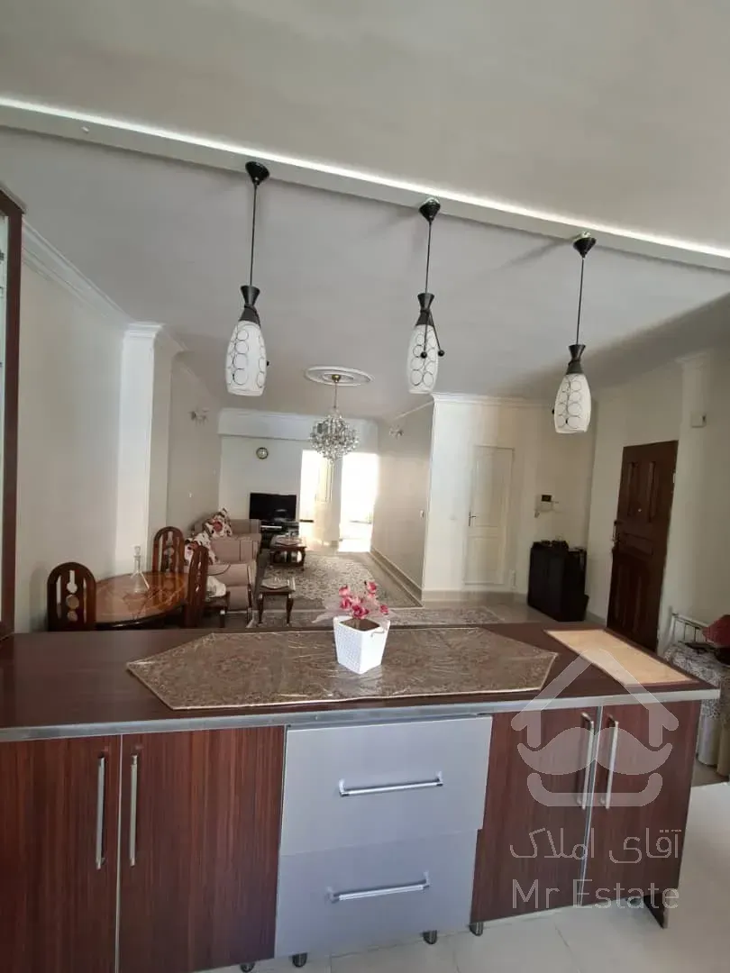 فروش اپارتمان ۹۹  متر زیر قیمت سالن پرده خور نور و نقشه عالی