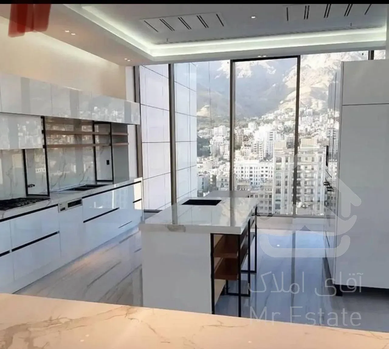 لاکچری و خاص و عامه پسند /برج نیکا