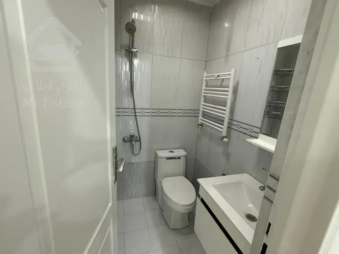 فروش اپارتمان ۹۵  متر زیر قیمت سالن پرده خور نور و نقشه عالی