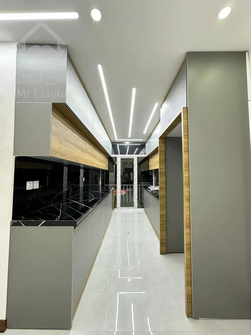 فروش آپارتمان ۱۰۰ متری تاپ لوکیشن پونک