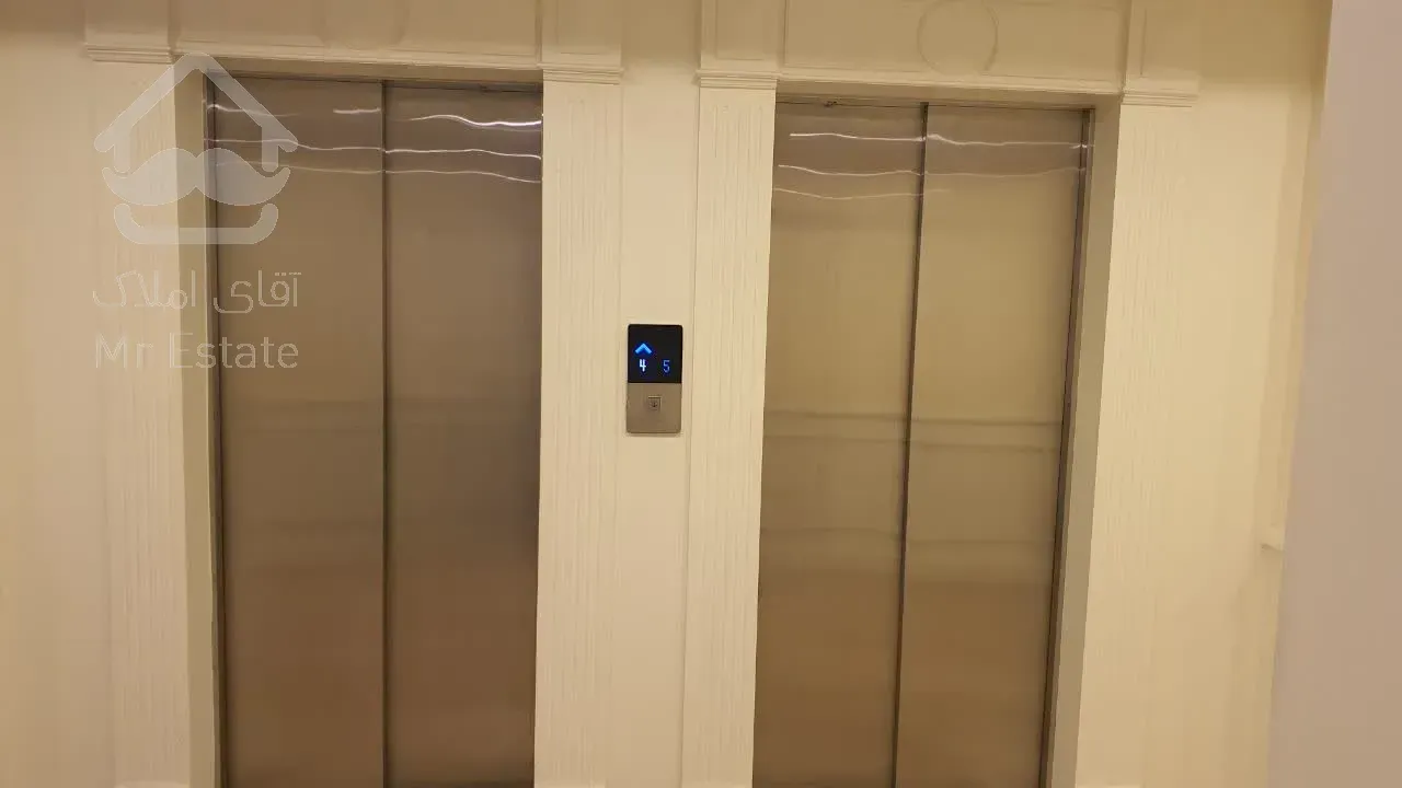 آپارتمان ۸۲ متری موقعیت اداری