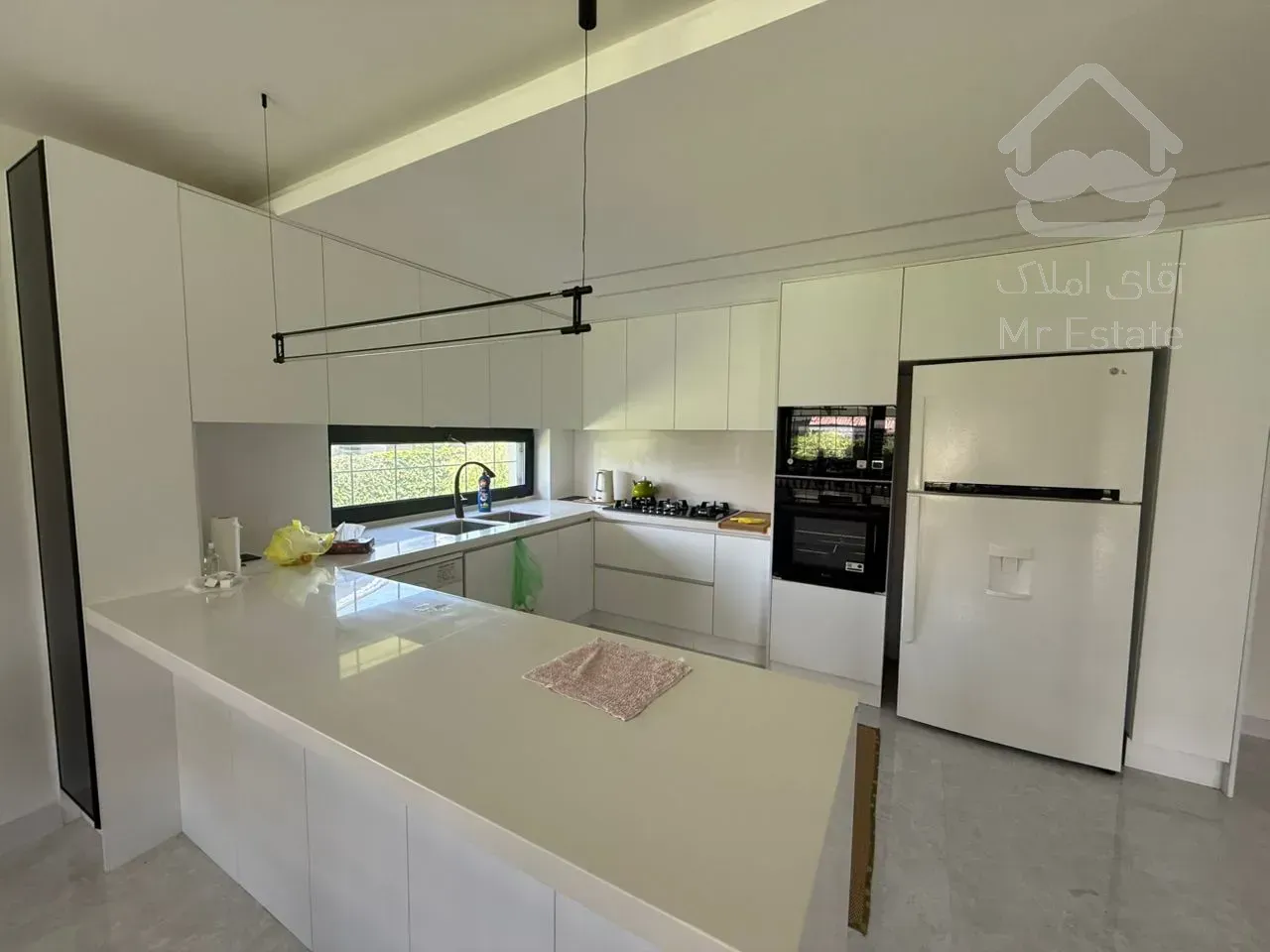 فروش ویلایی ۸۱۷ متری دوبلکس در دهکده ساحلی