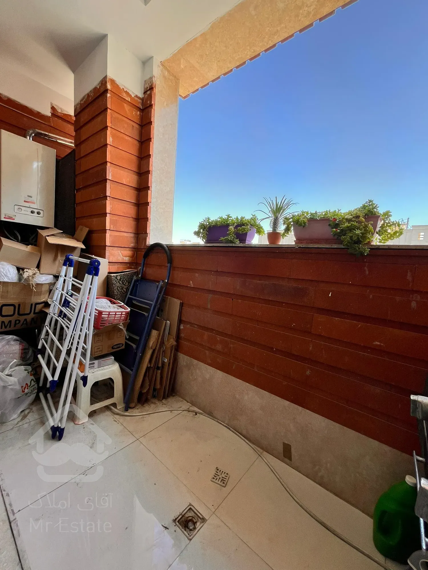 ۸۰آپارتمان متری چهارباغ شرقی