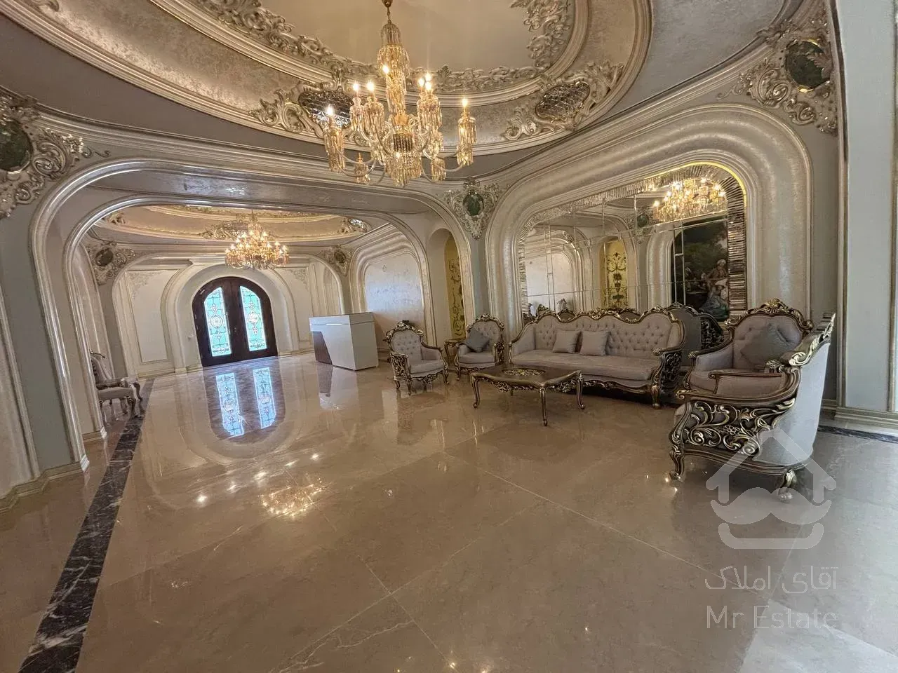 شاهکار منطقه،شیک پسند