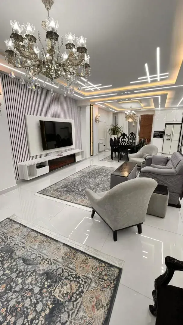 آپارتمان ۱۷۷متری/چهارباغ شرقی