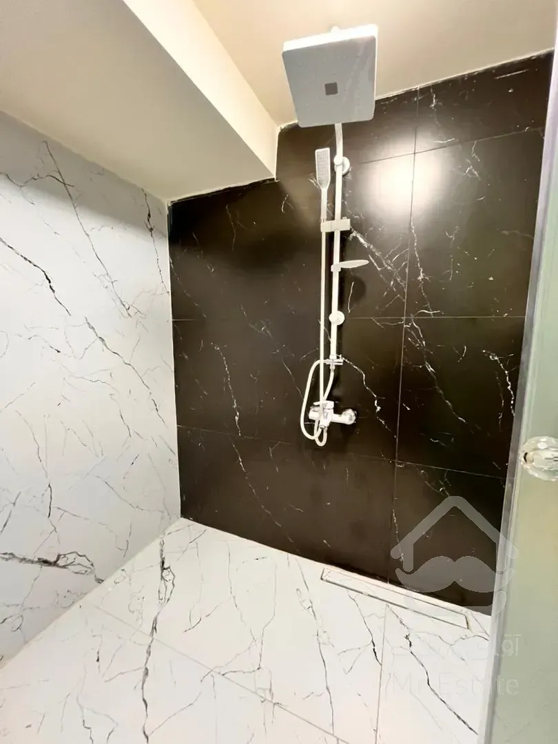 آپارتمان ۱۷۷متری/چهارباغ شرقی