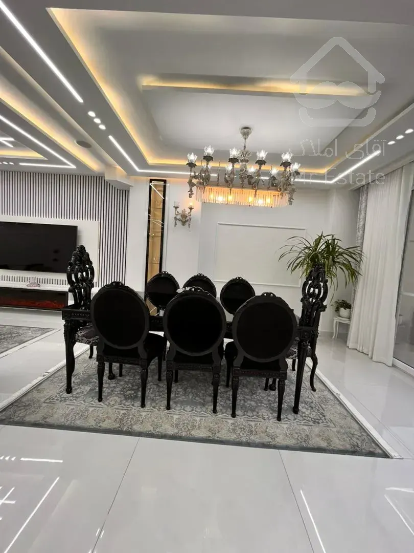 آپارتمان ۱۷۷متری/چهارباغ شرقی