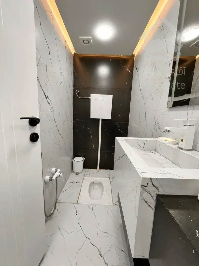 آپارتمان ۱۷۷متری/چهارباغ شرقی