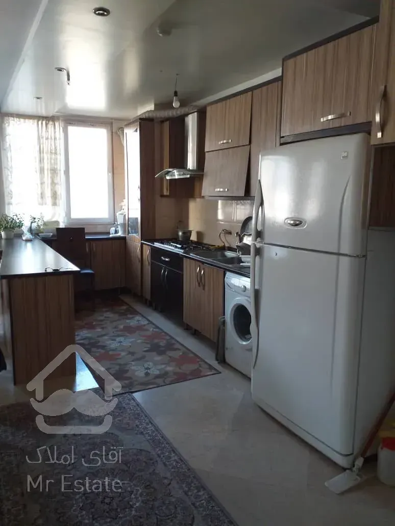 آپارتمان۱۰۴متری /دو پارکینگ سندی