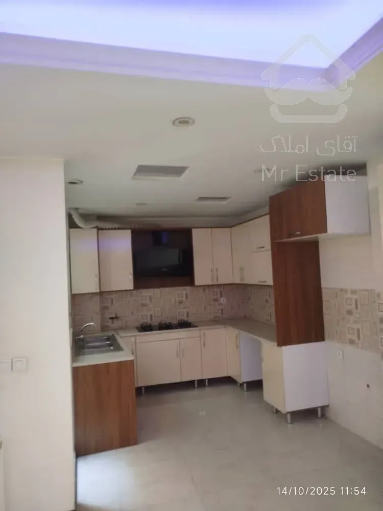 ملک خوش نقشه و ساختمان بی حاشیه