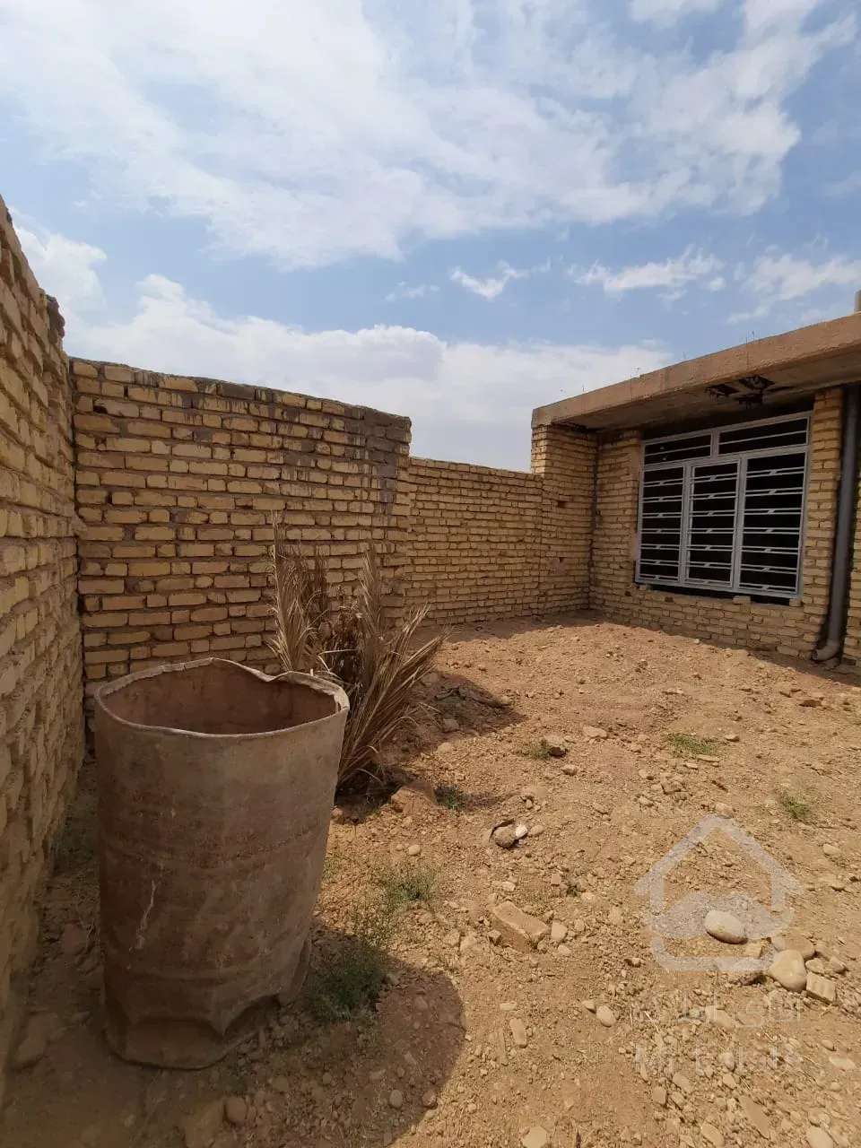 فروش خانه ویلایی دوخوابه در جرسقان