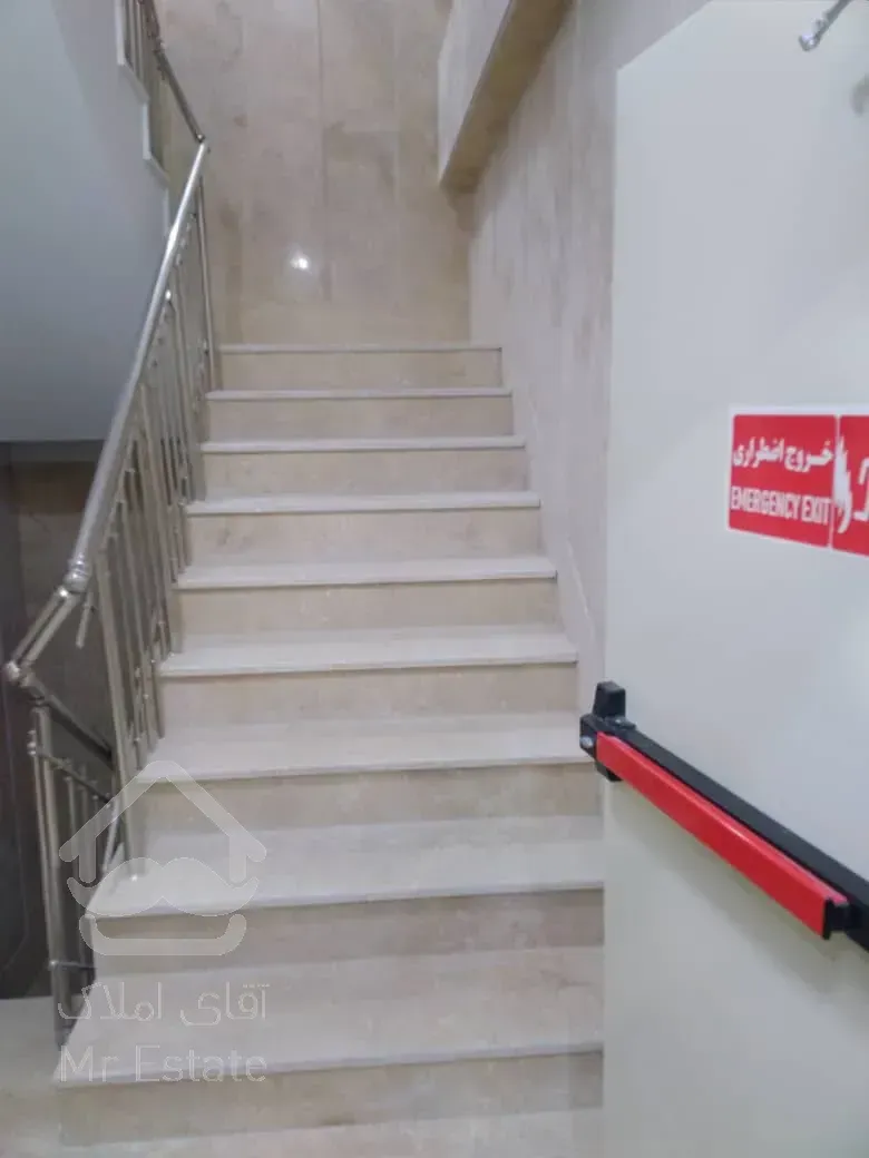 حافظیه /نوساز /۱۳۱متر