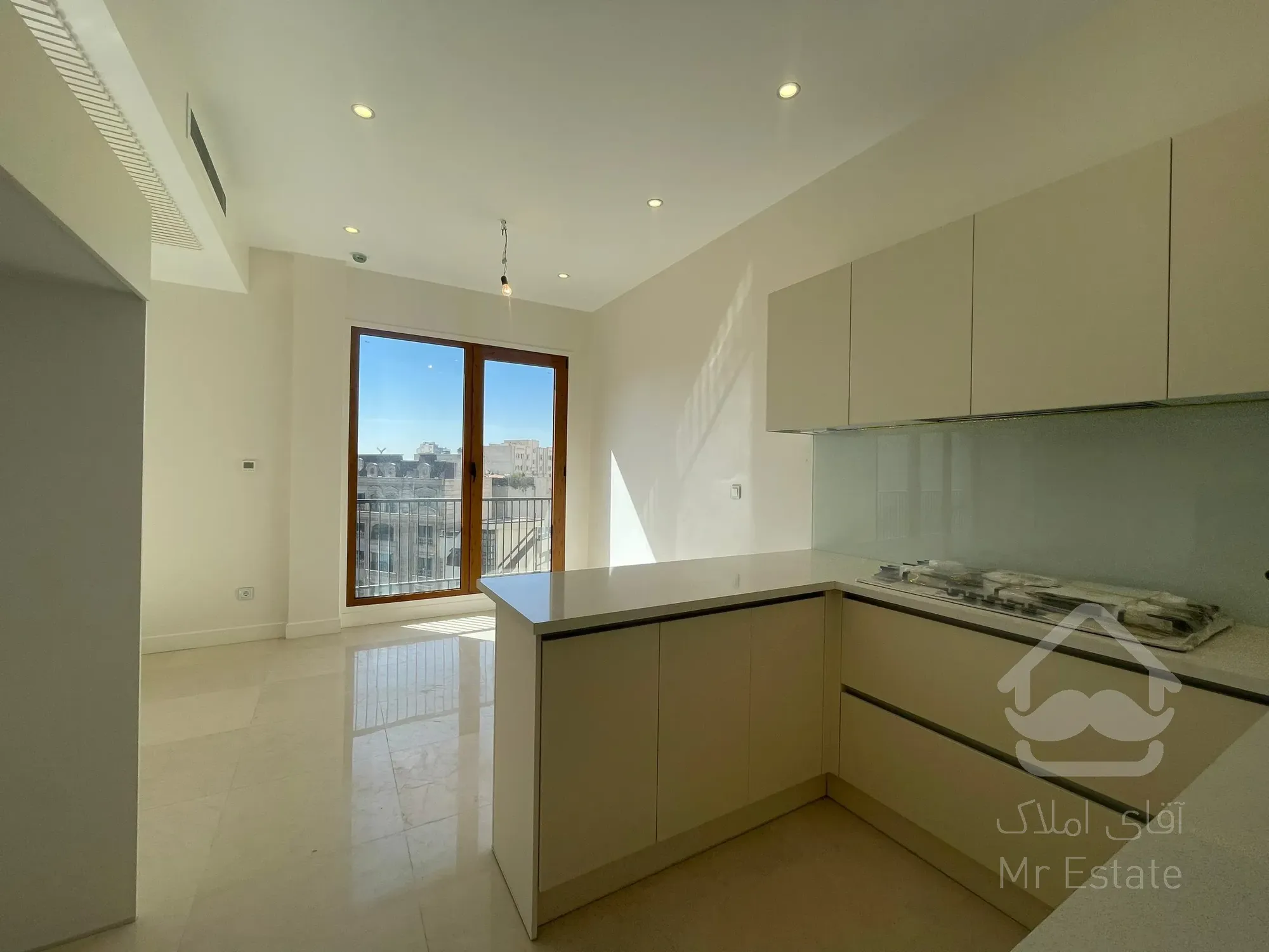 ۲۶۰ متر برج بدون مشرف