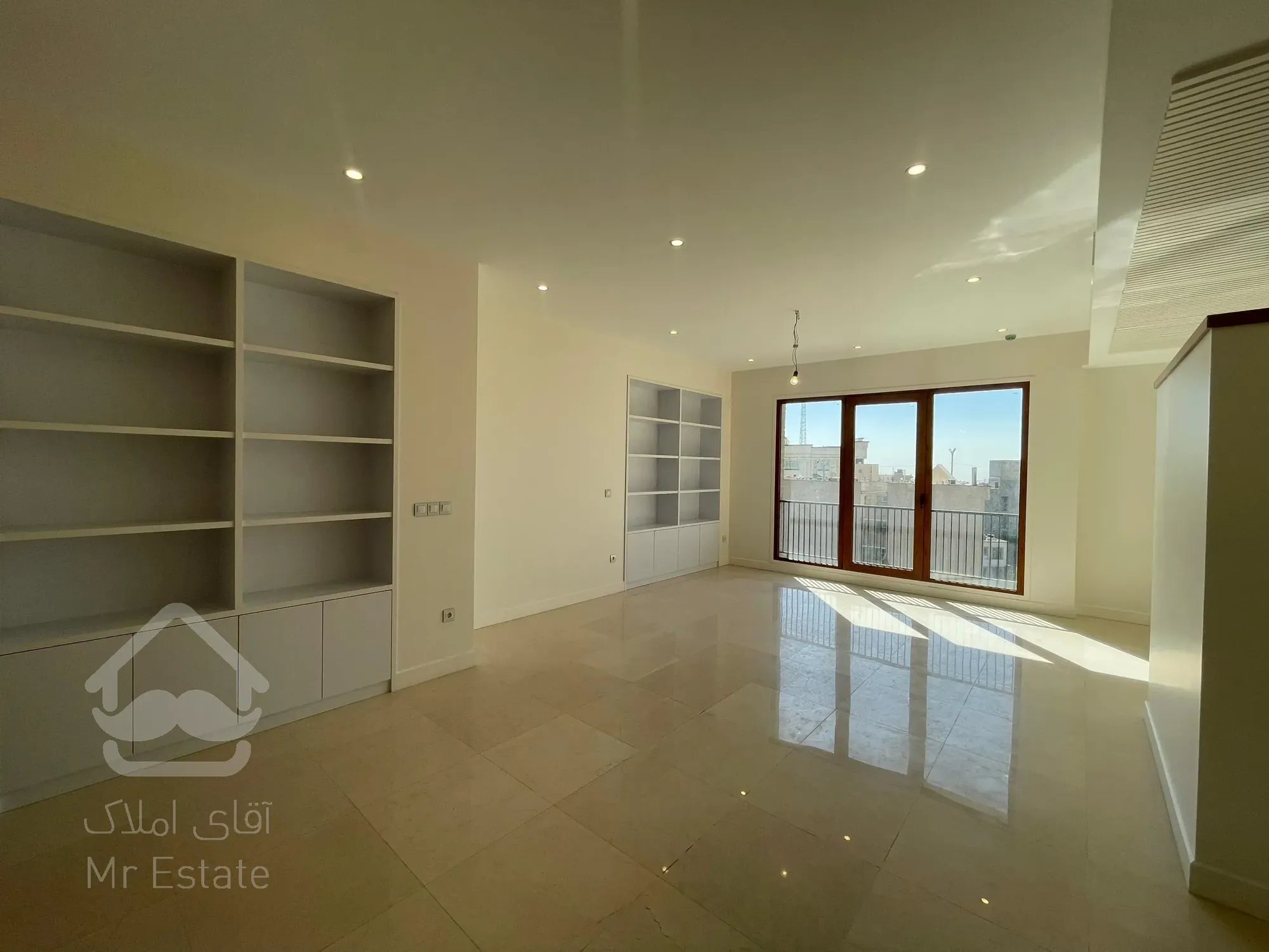 ۲۶۰ متر برج بدون مشرف