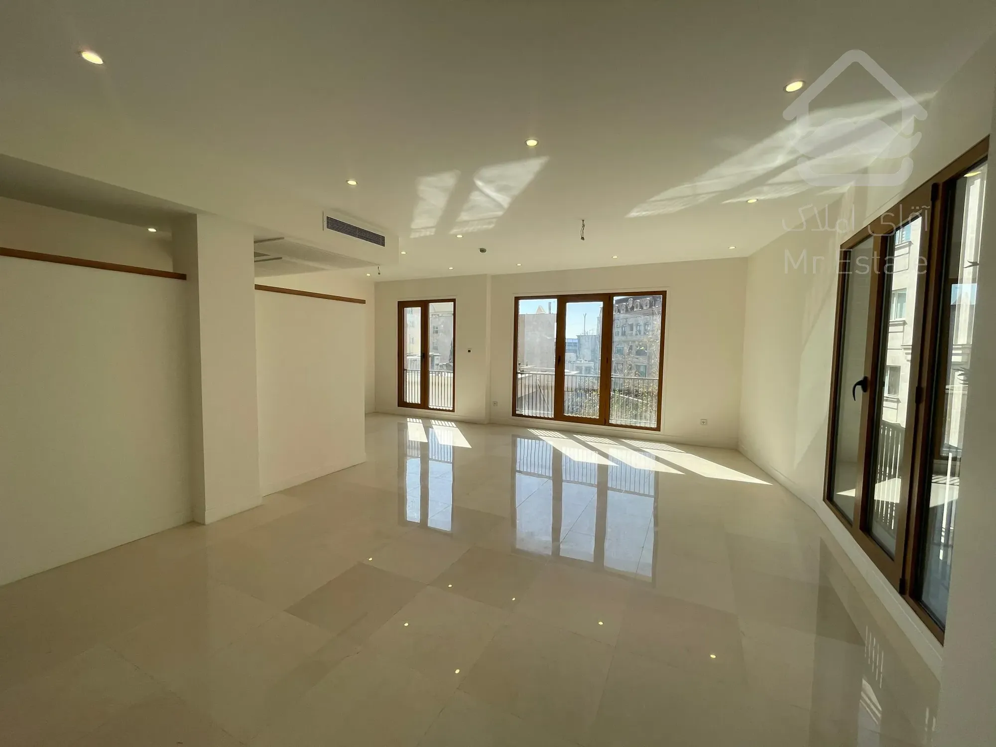 ۲۶۰ متر برج بدون مشرف