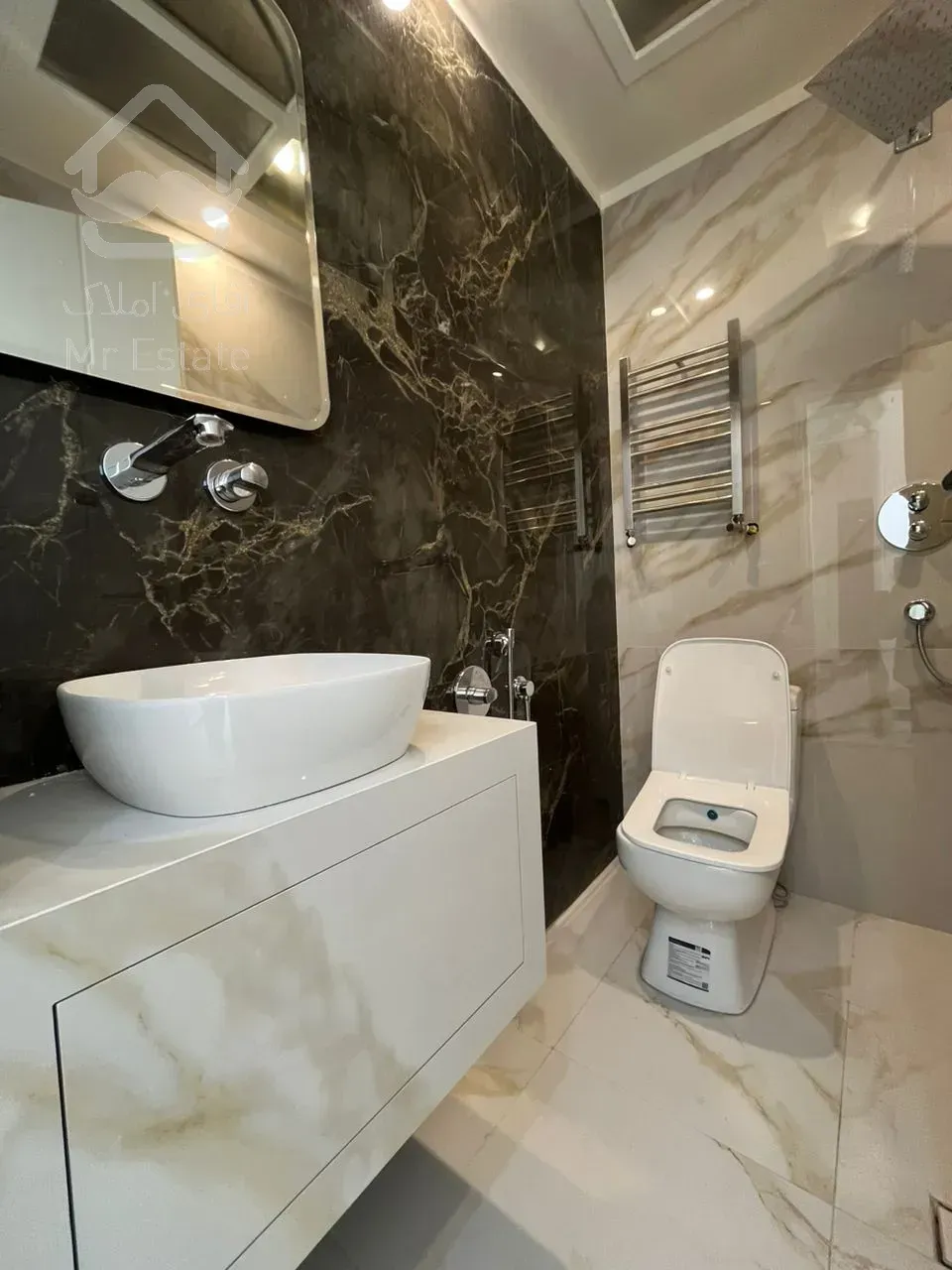 ۲۲۰ متر ولنجک برج