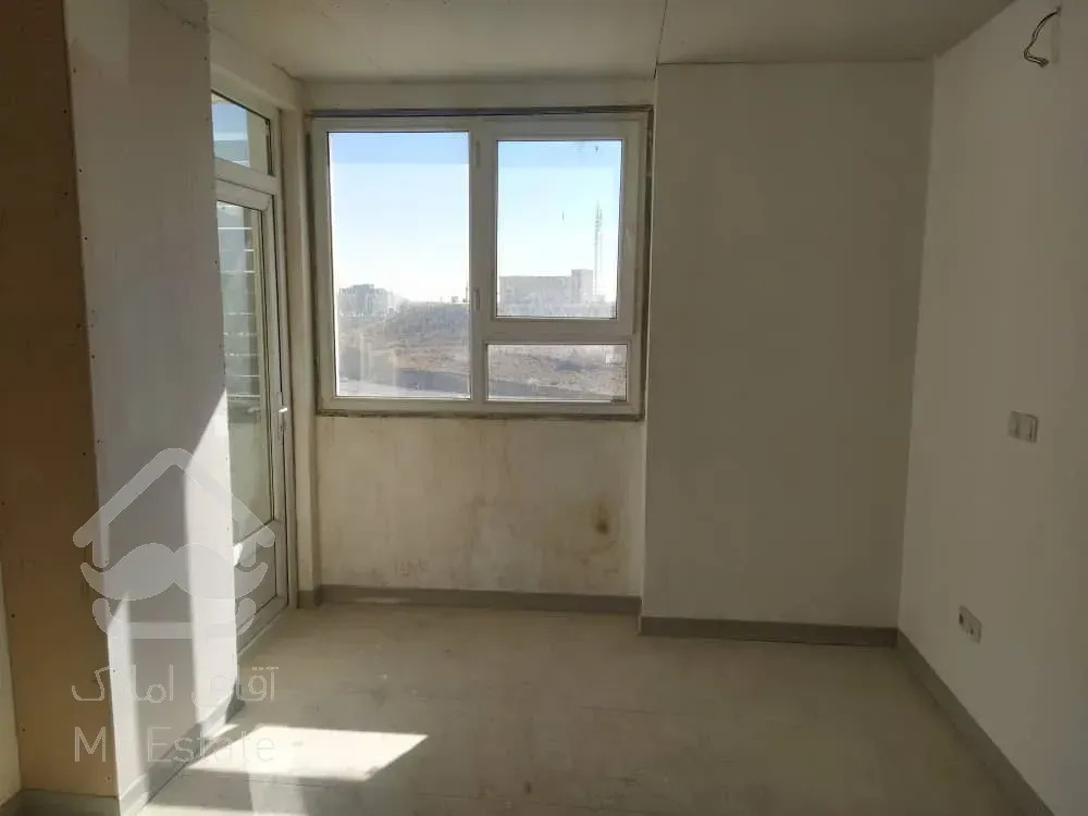 آپارتمان سه خوابه ۲۱۴ متری برج های آفرینش