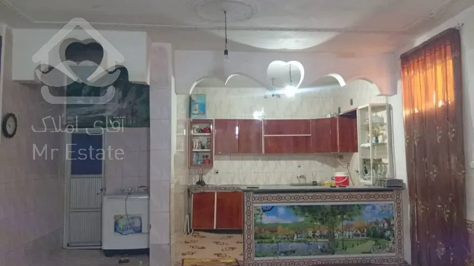 خانه مسکونی وزمین