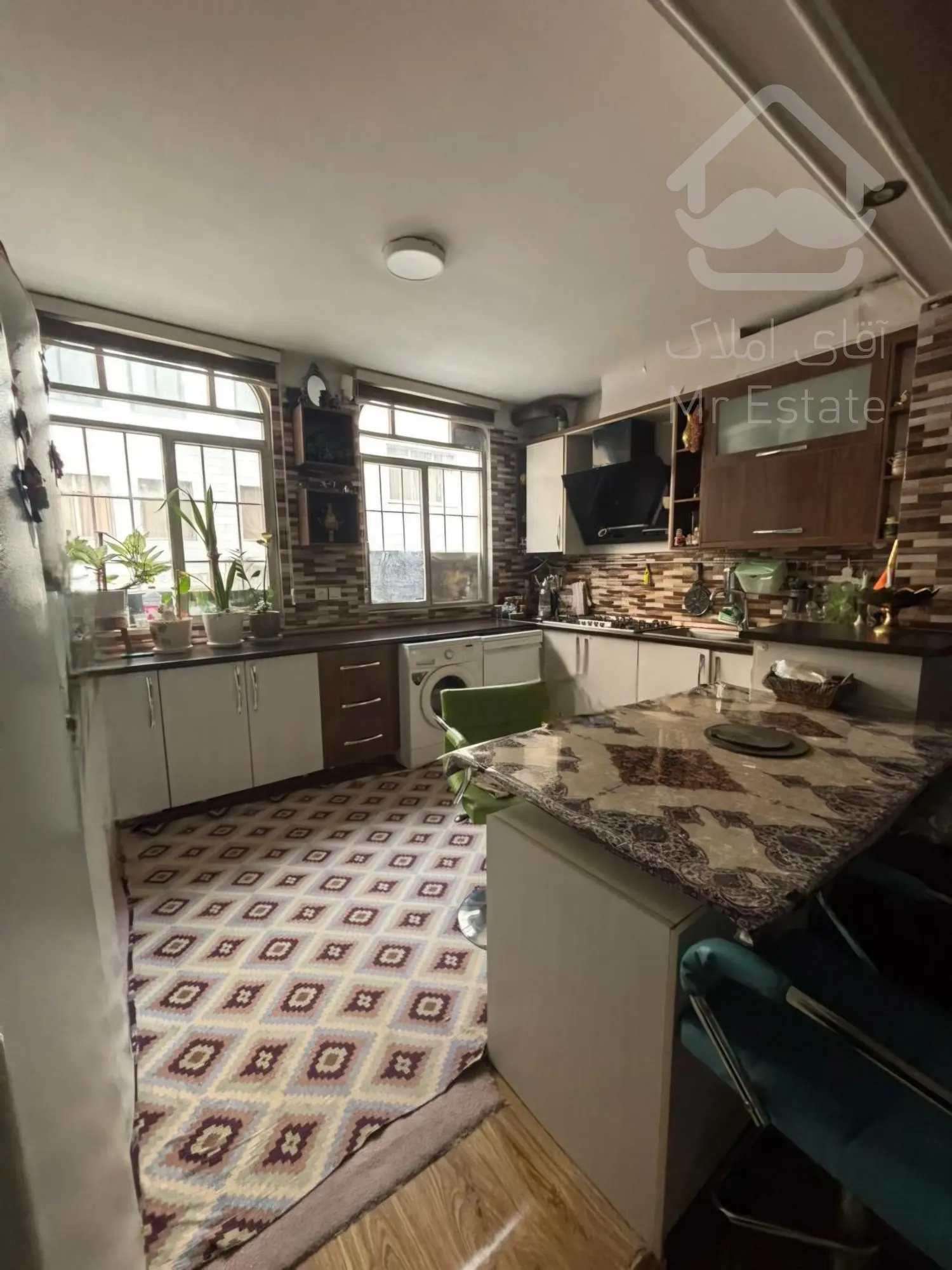 دو خوابه همکف