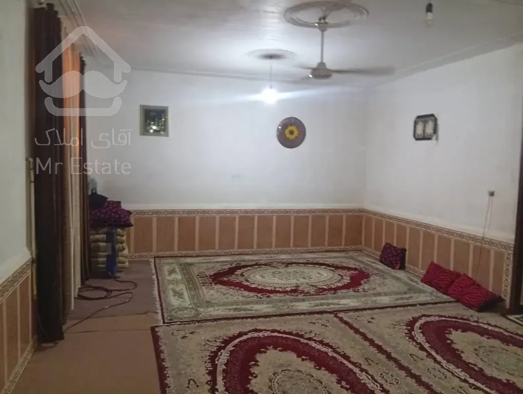 خانه مسکونی وزمین