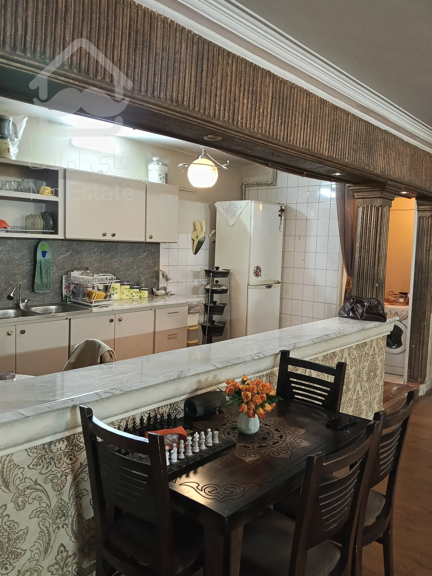 فوری/آپارتمان 131 متری/قاسم آباد(شهرک غرب)