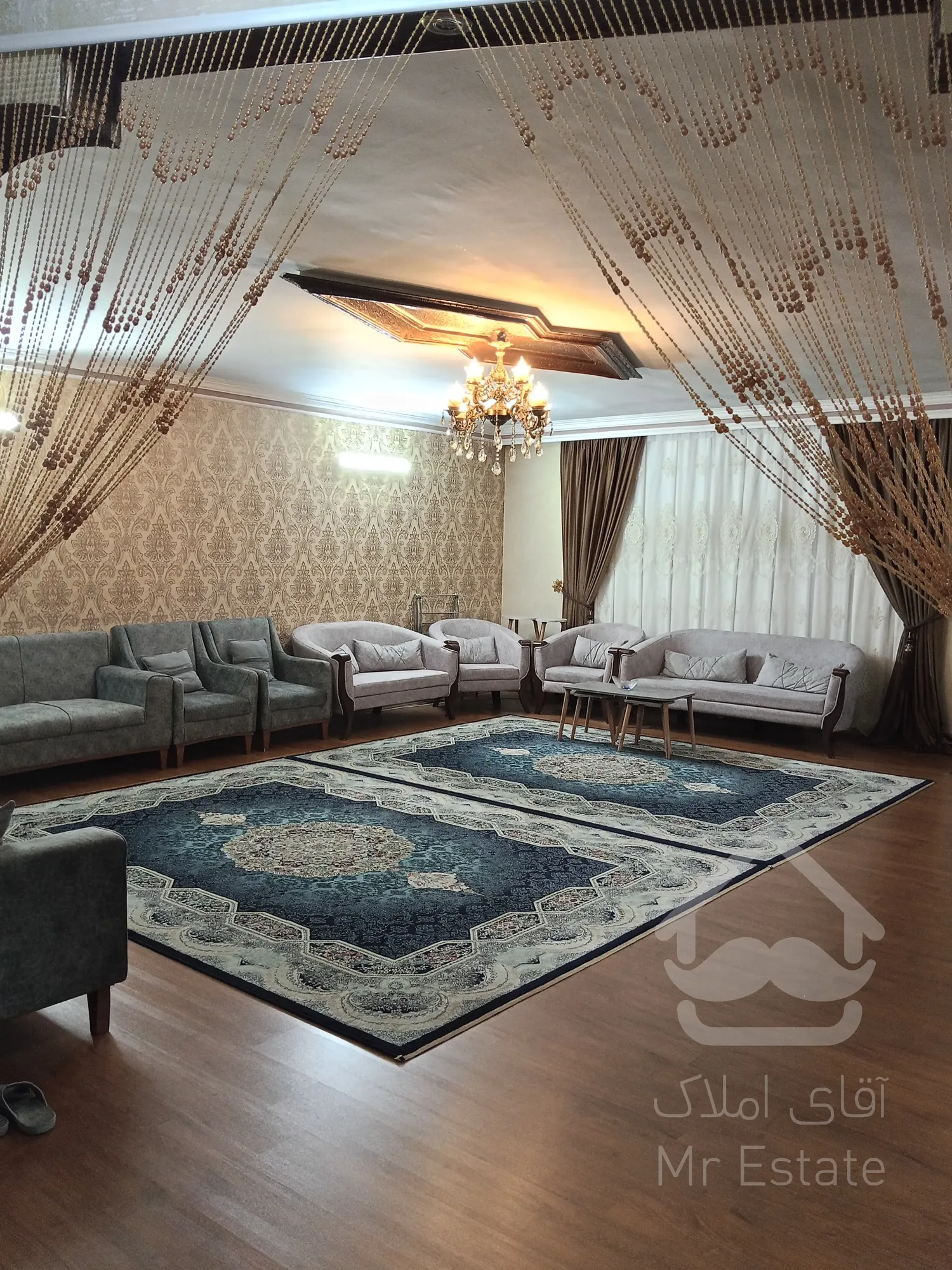 فوری/آپارتمان 131 متری/قاسم آباد(شهرک غرب)