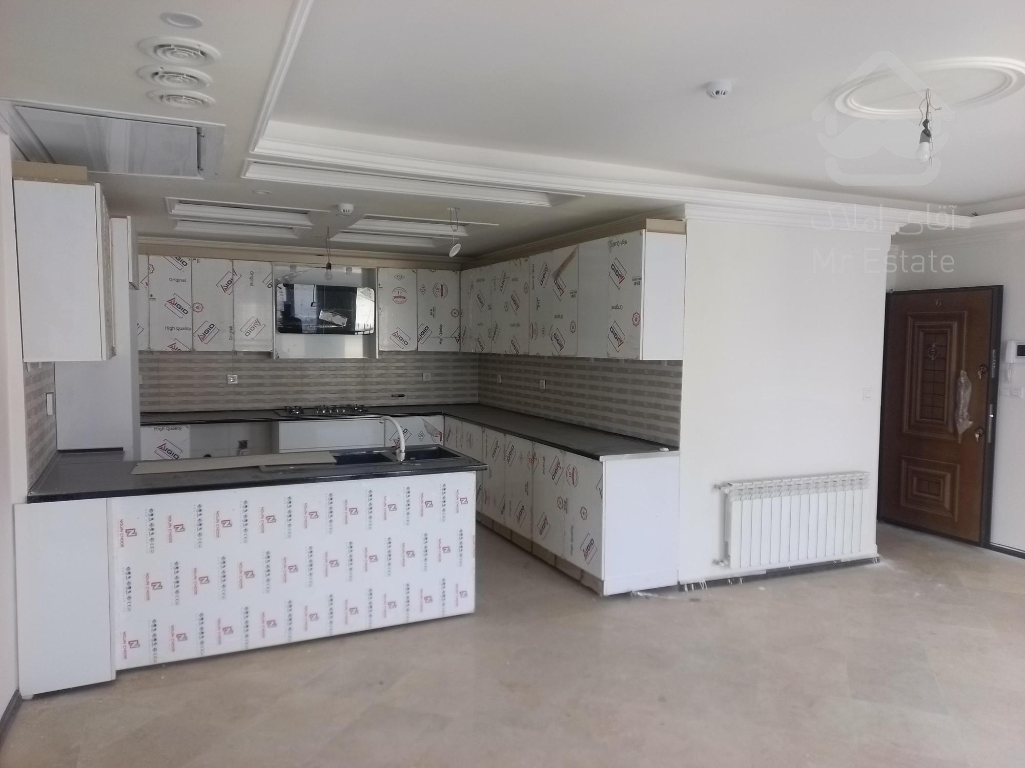 82 متر، غرق نور، دو خواب، میدان ولیعصر